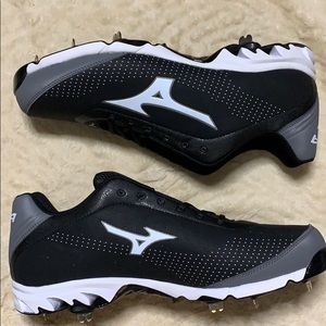 NIB MLB Pro baseball Shoe